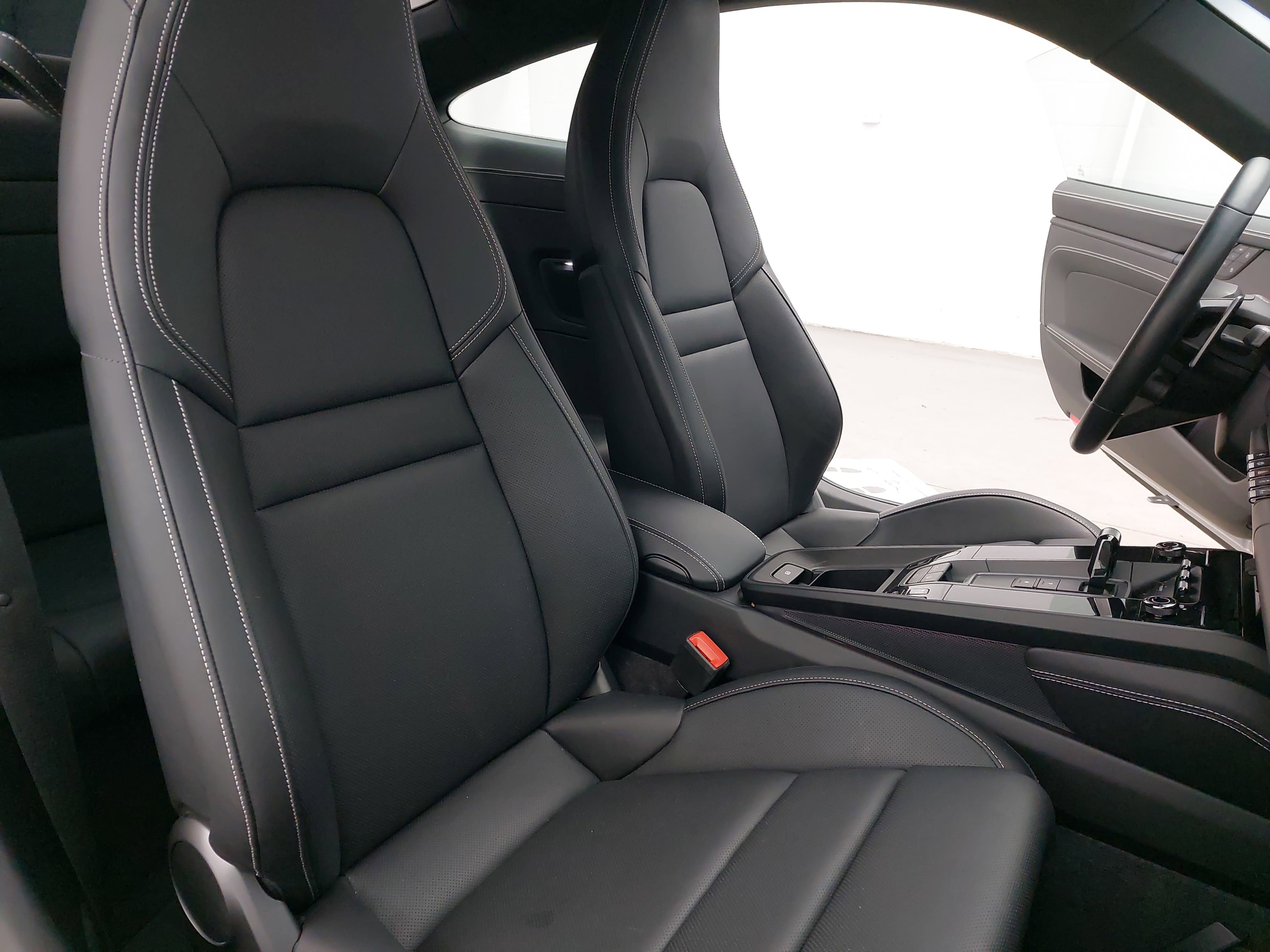 2024 Porsche 911 Carrera GTS