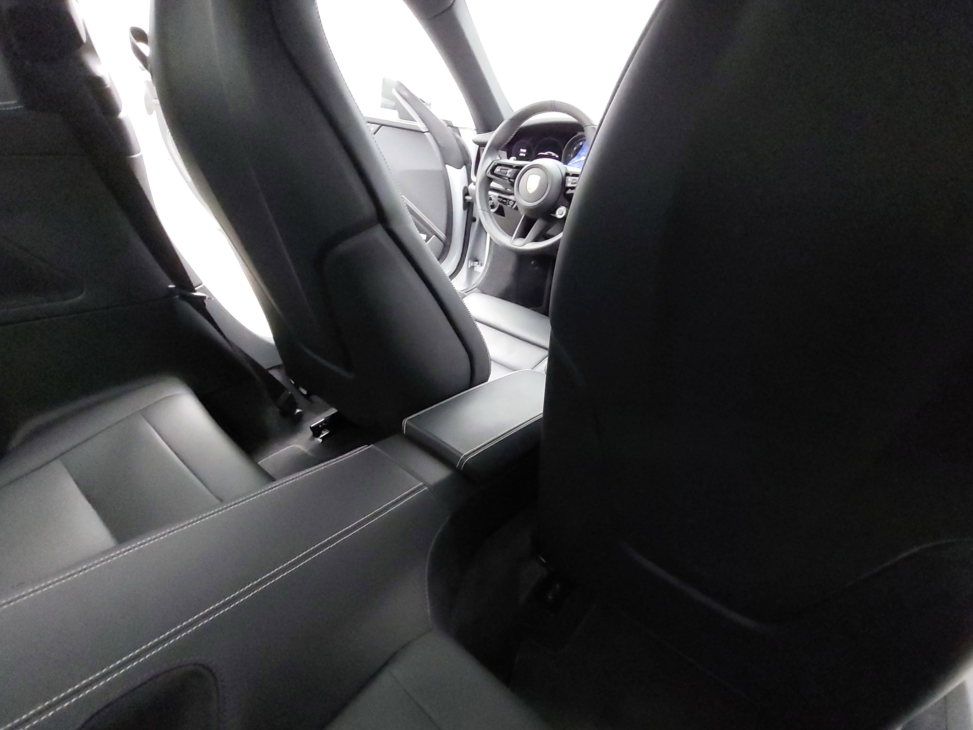 2024 Porsche 911 Carrera GTS