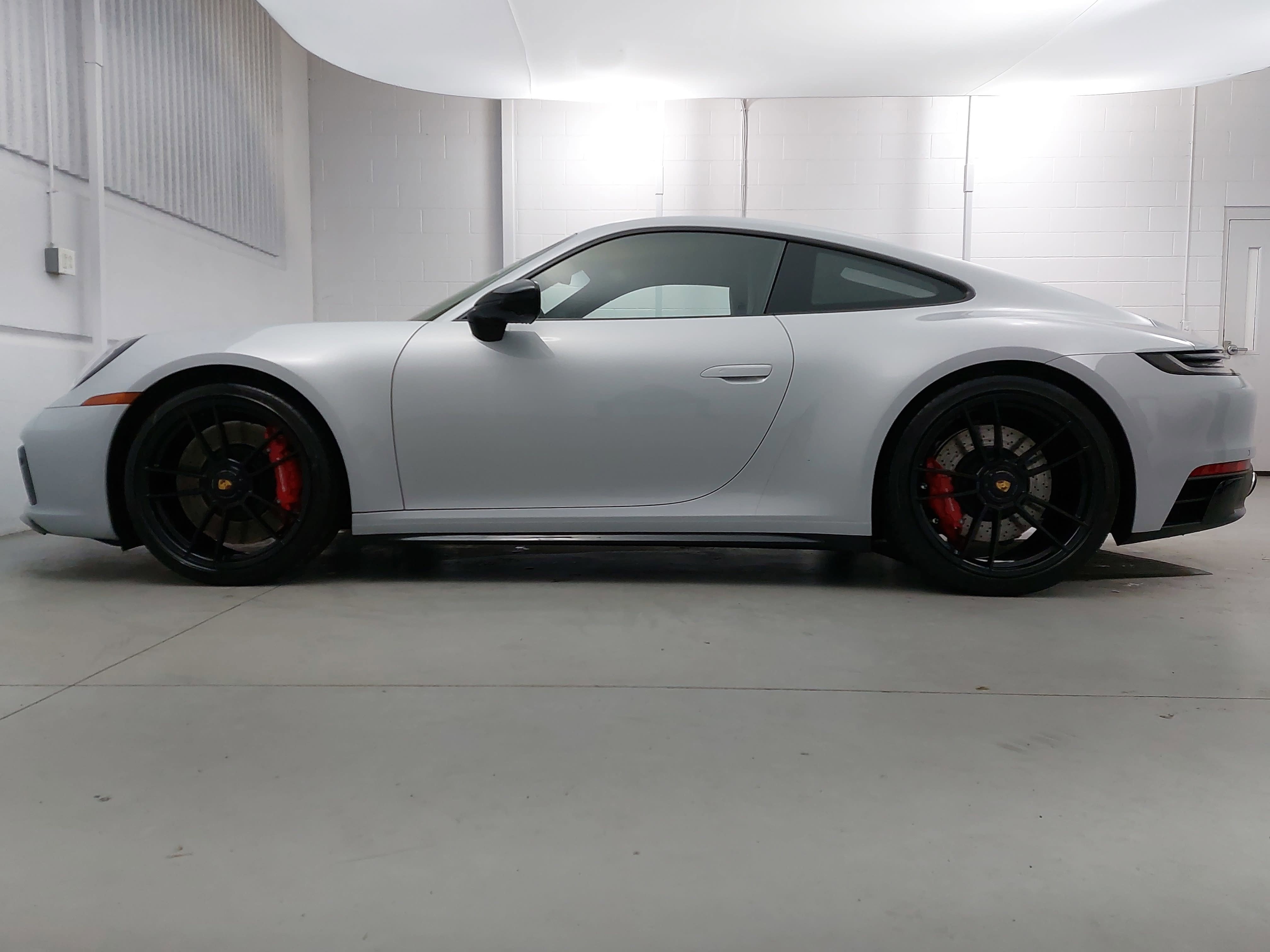 2024 Porsche 911 Carrera GTS