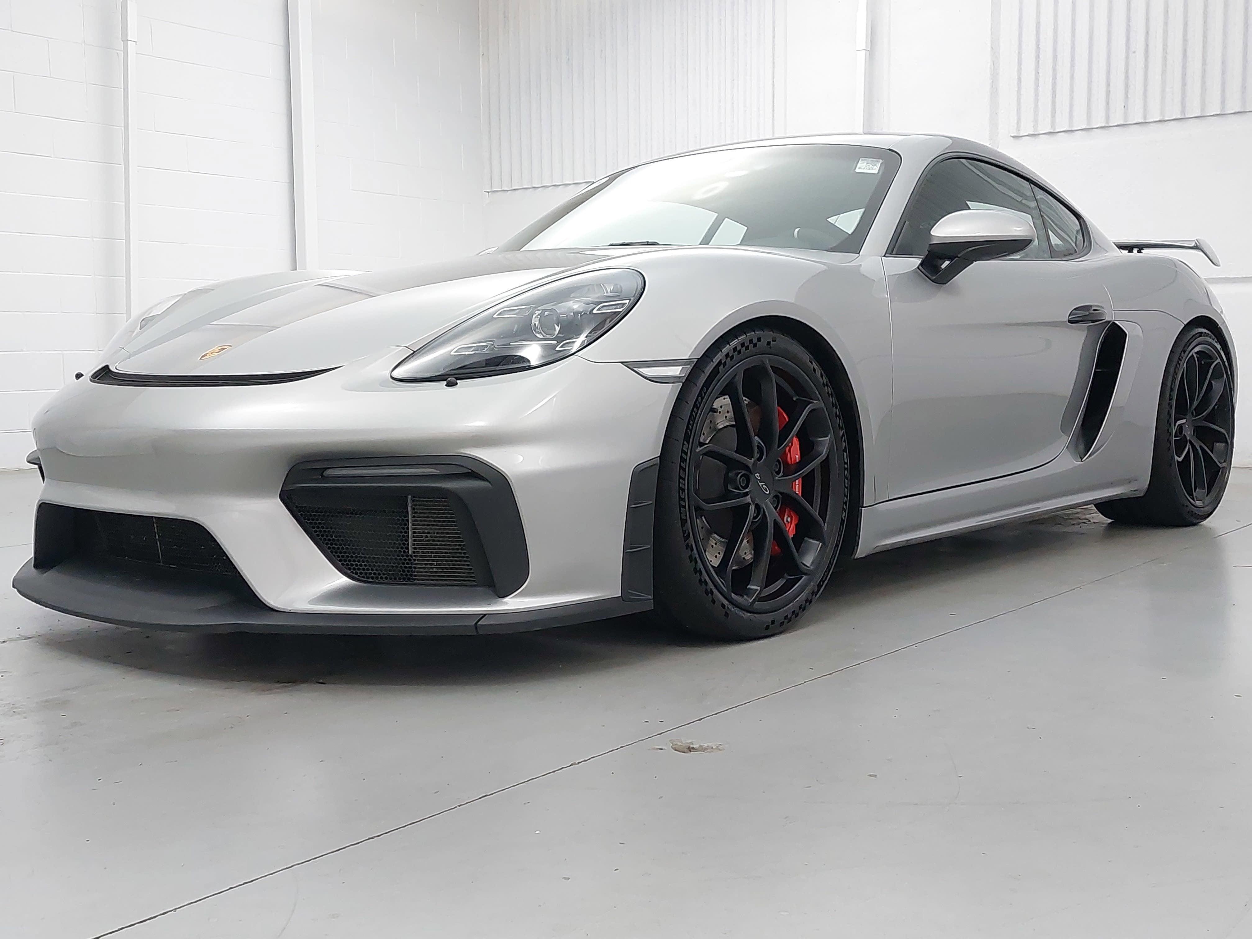 2022 Porsche 718 Cayman GT4