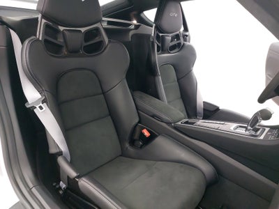 2022 Porsche 718 Cayman GT4