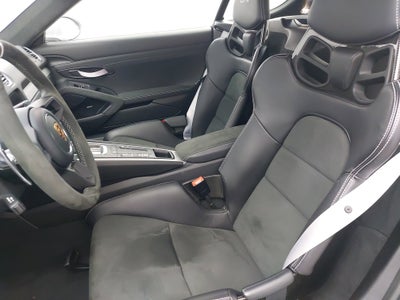 2022 Porsche 718 Cayman GT4