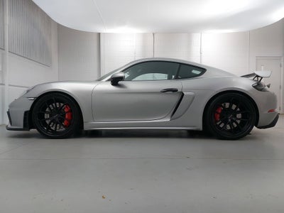 2022 Porsche 718 Cayman GT4