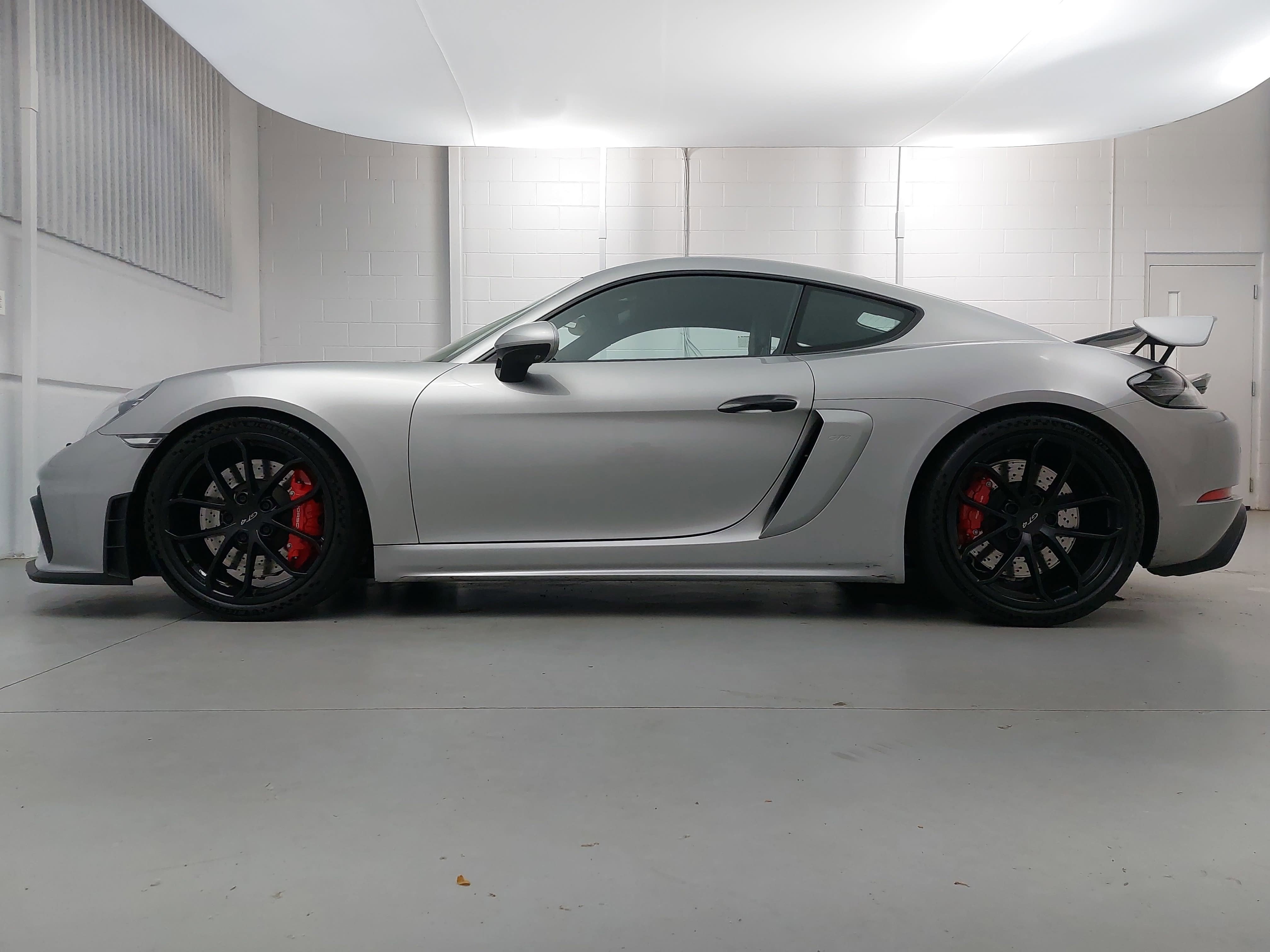 2022 Porsche 718 Cayman GT4