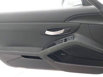 2022 Porsche 718 Cayman GT4