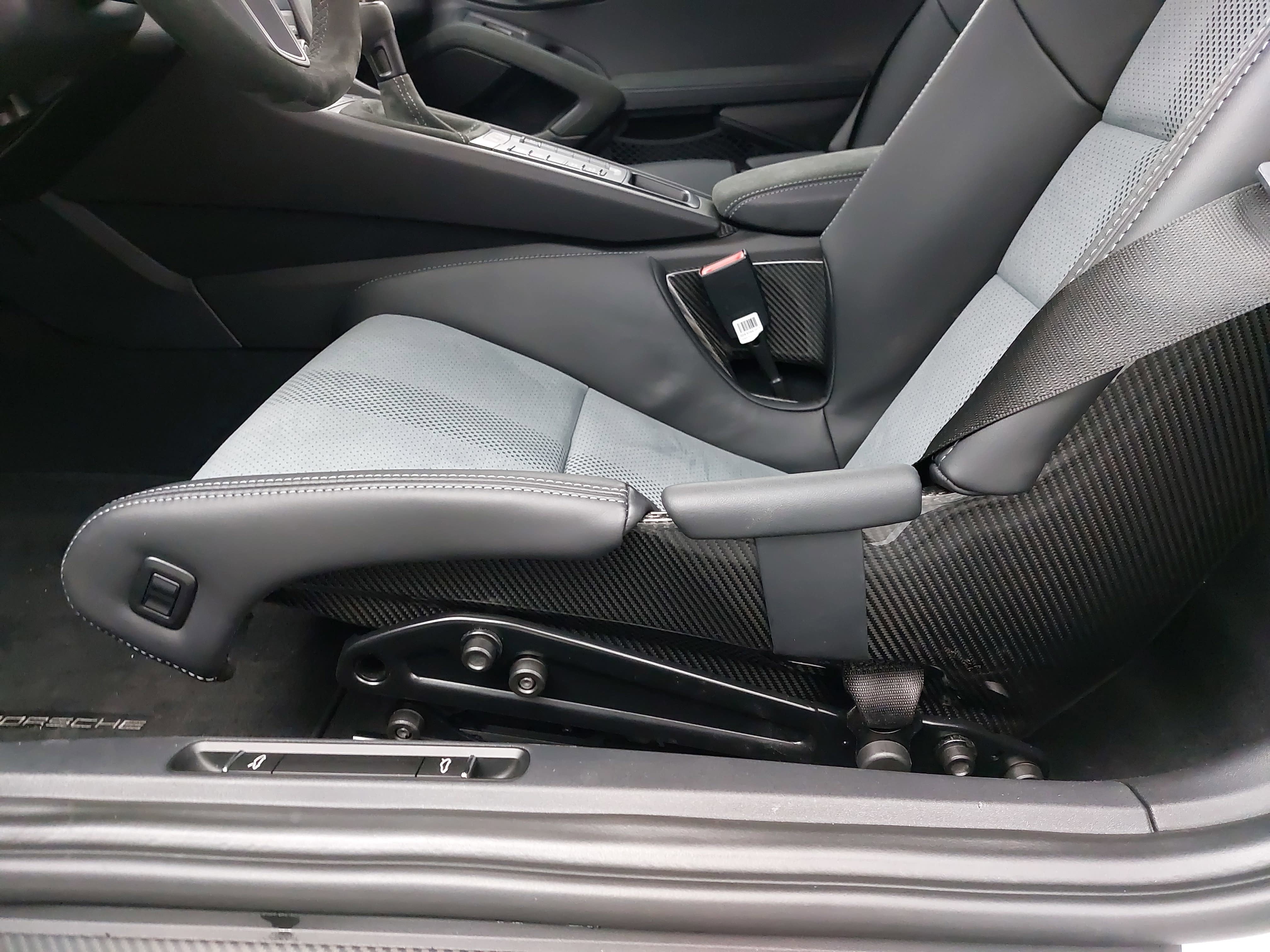 2025 Porsche 718 Cayman GT4 RS
