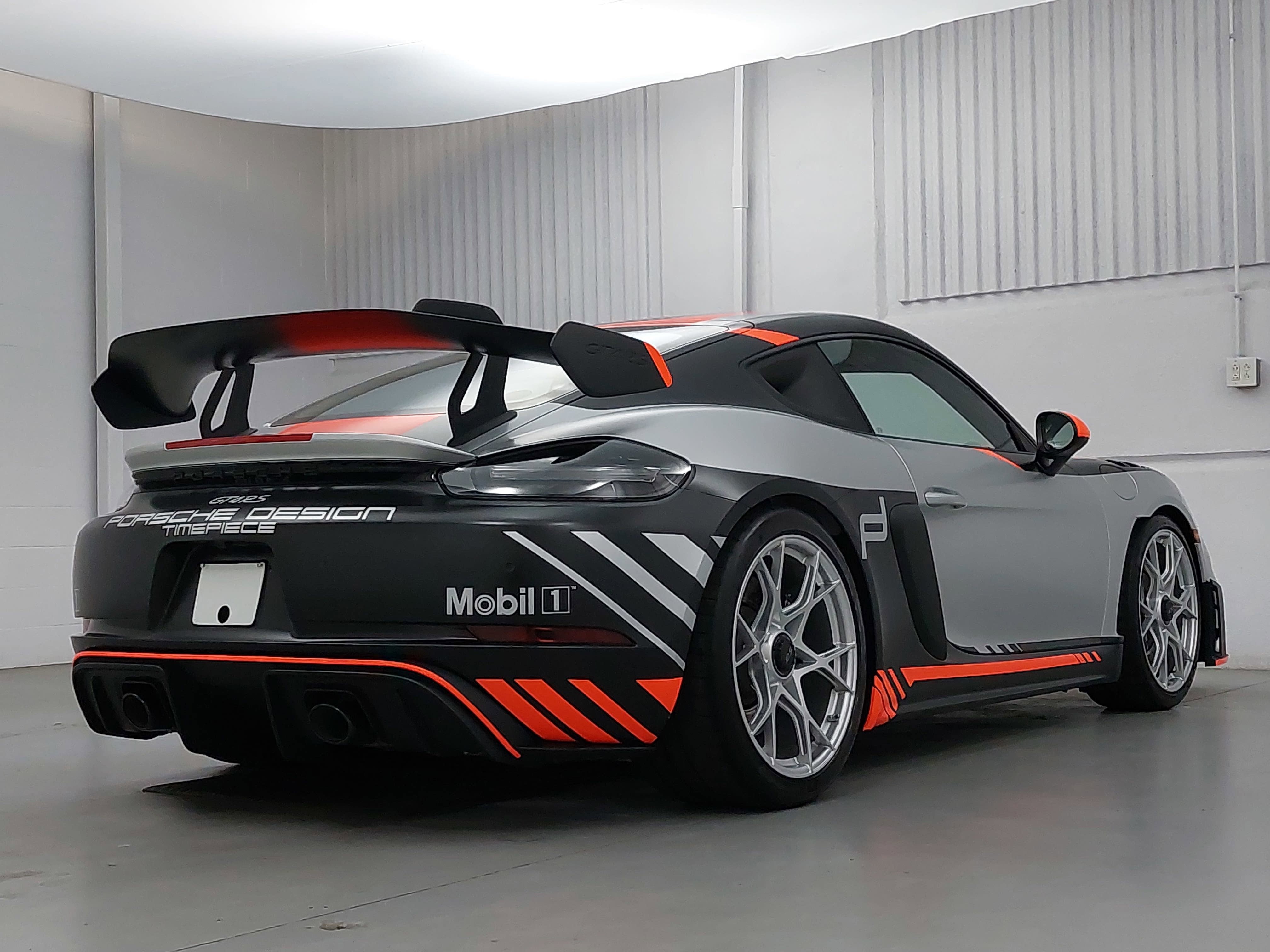 2025 Porsche 718 Cayman GT4 RS