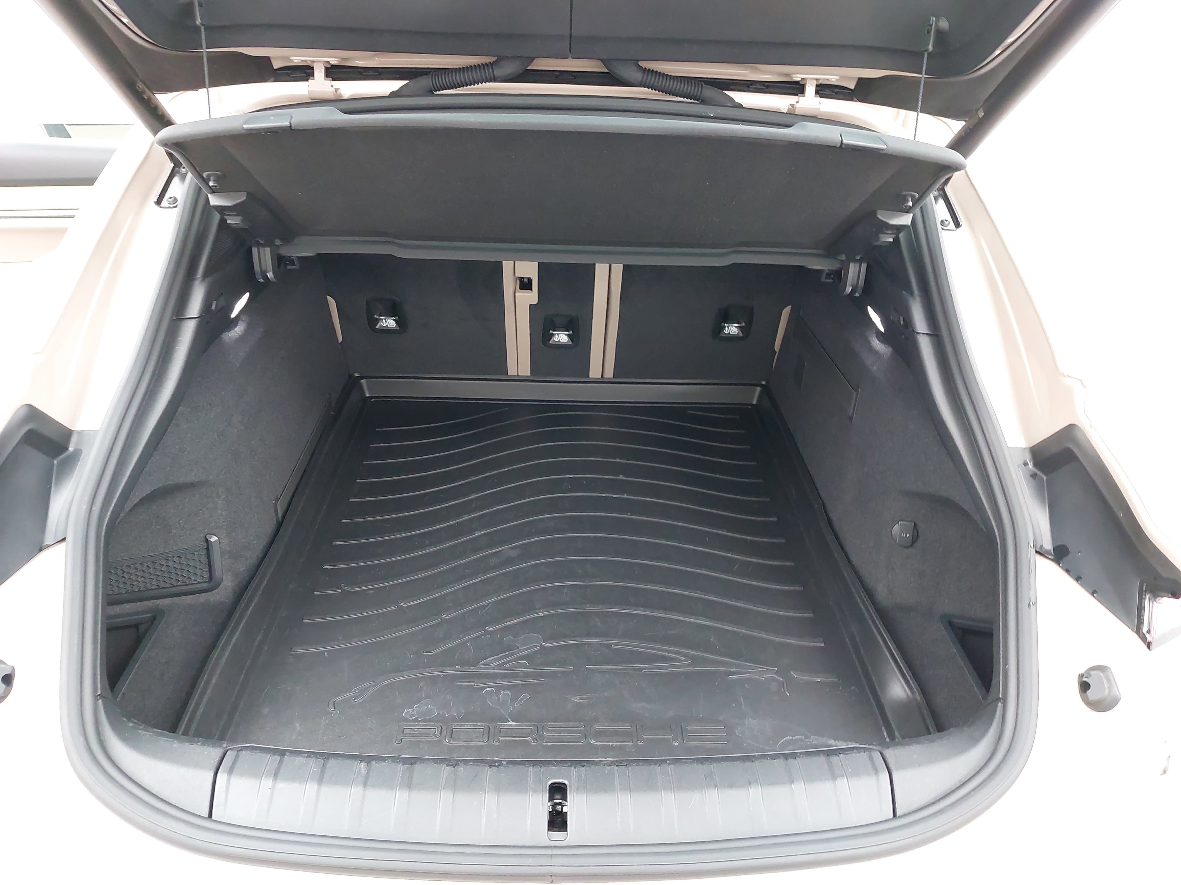 2023 Porsche Taycan Cross Turismo 4