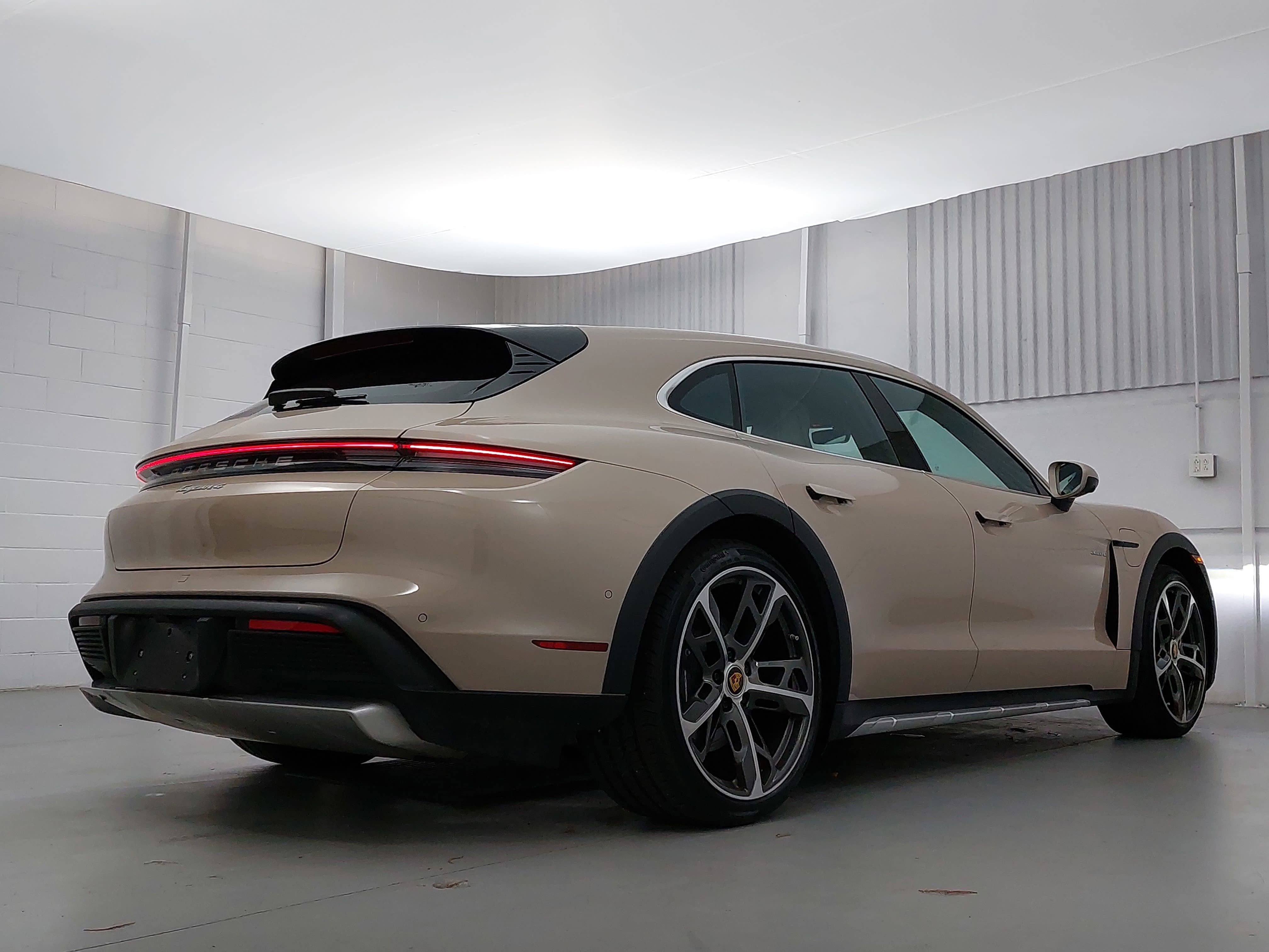 2023 Porsche Taycan Cross Turismo 4