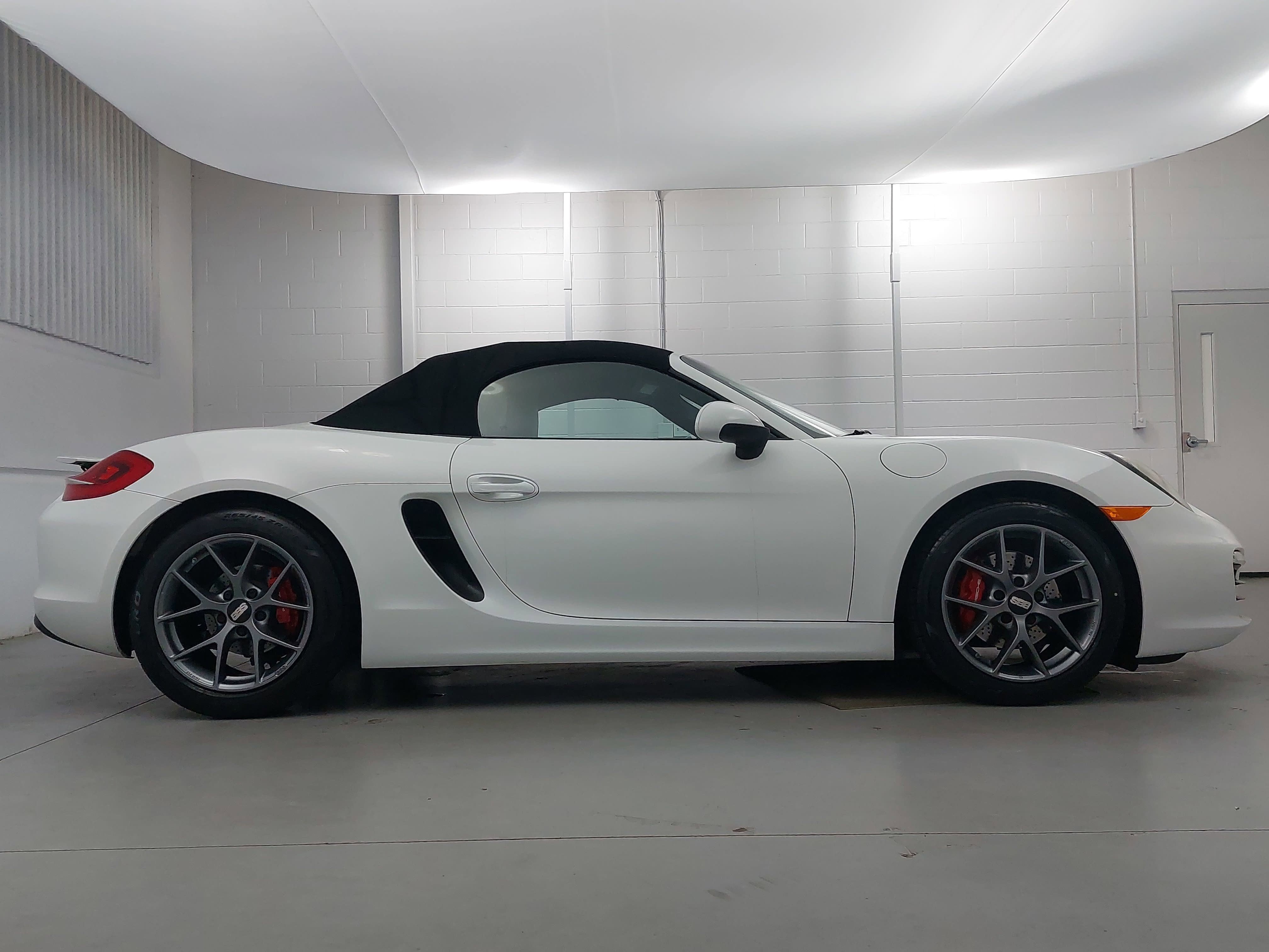 2014 Porsche Boxster .