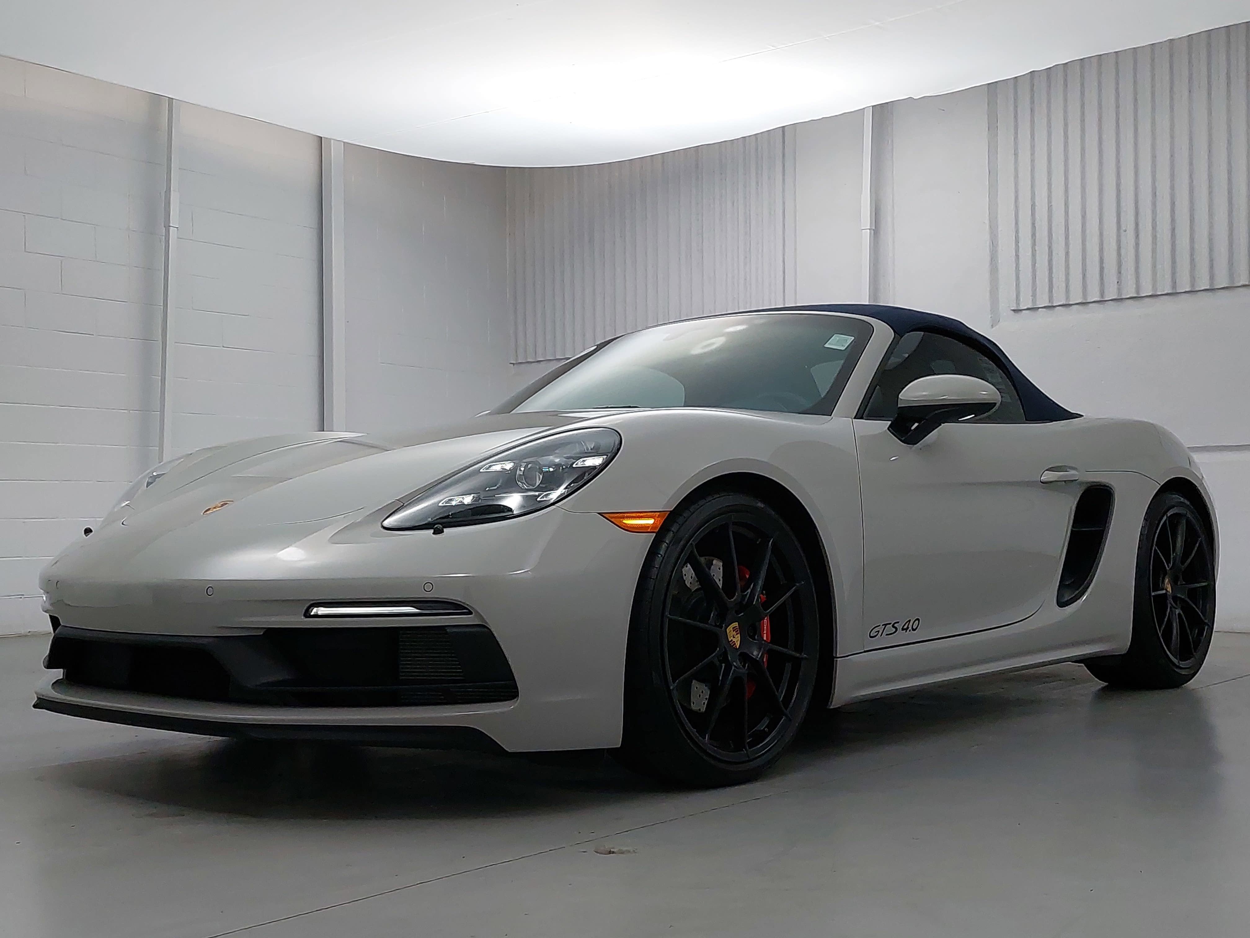 2025 Porsche 718 Boxster GTS 4.0