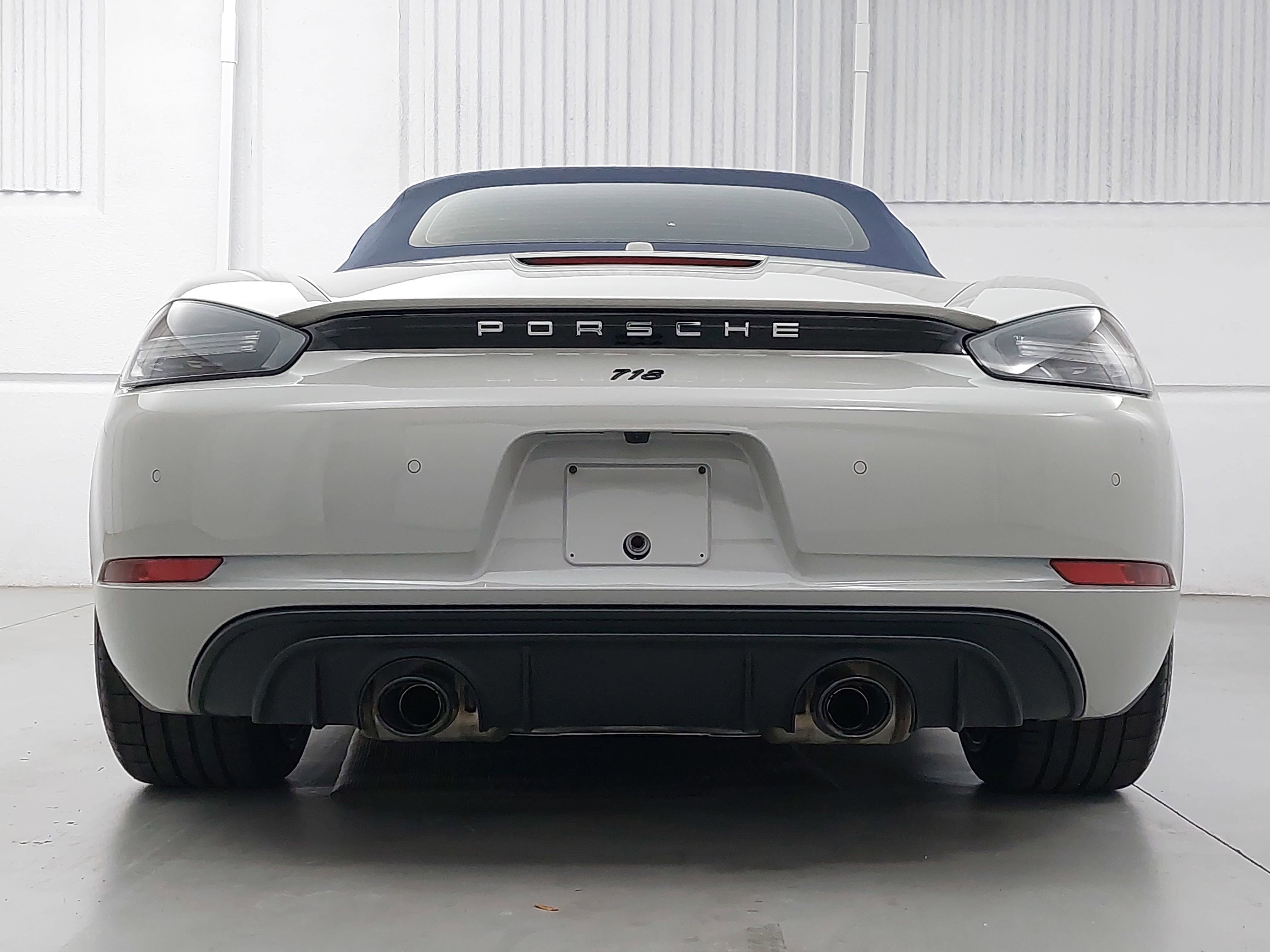 2025 Porsche 718 Boxster GTS 4.0