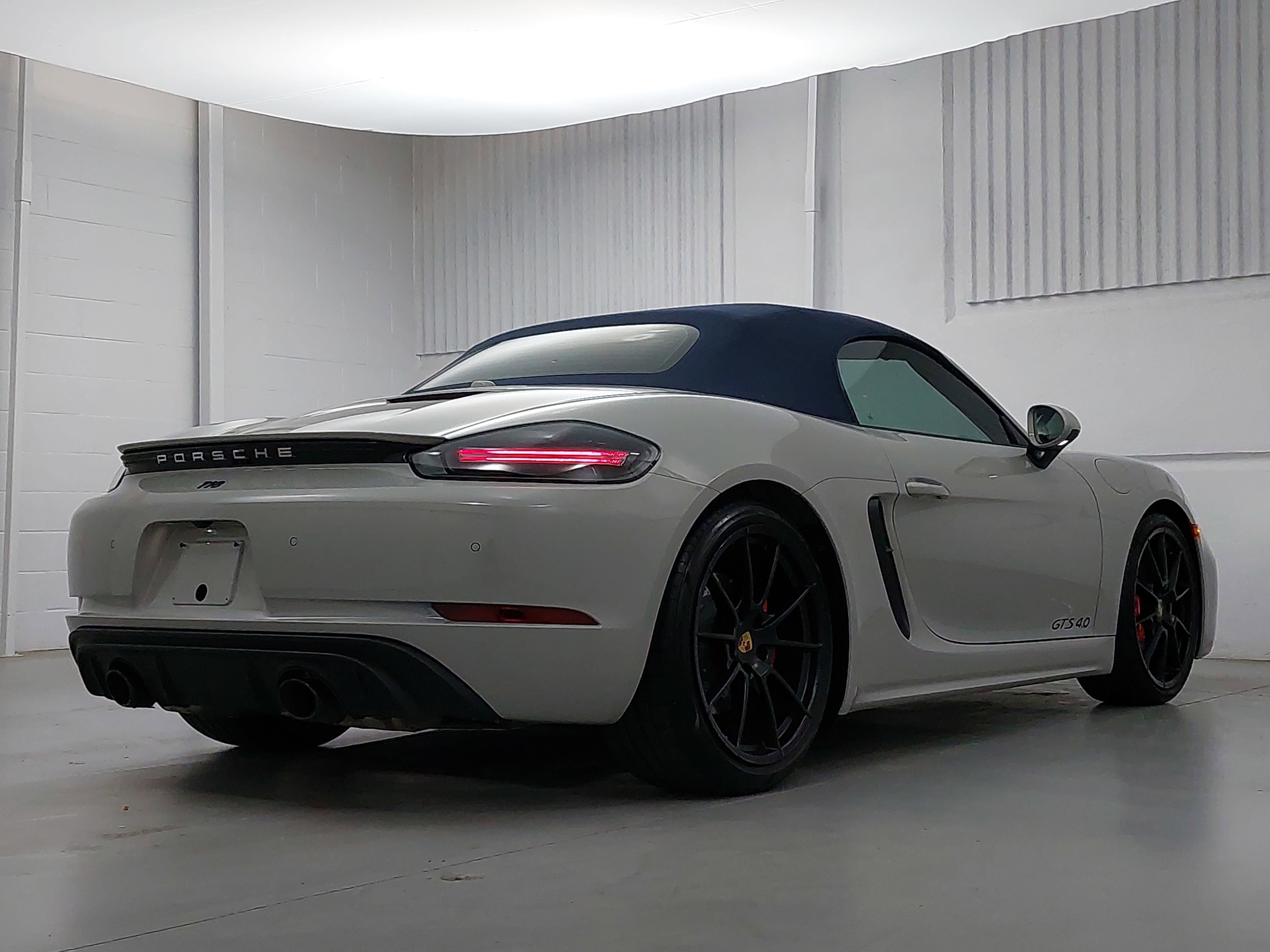2025 Porsche 718 Boxster GTS 4.0