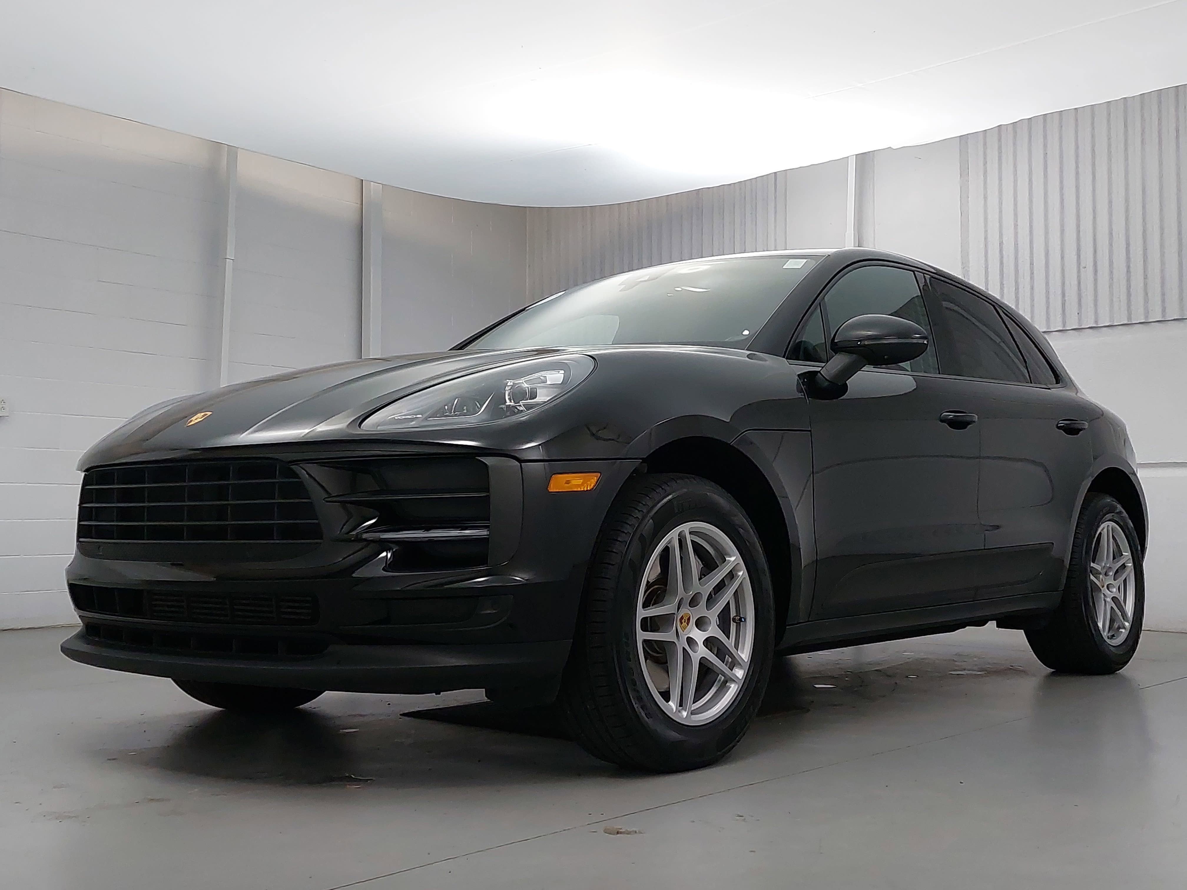 2021 Porsche Macan AWD