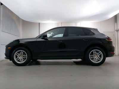2021 Porsche Macan AWD