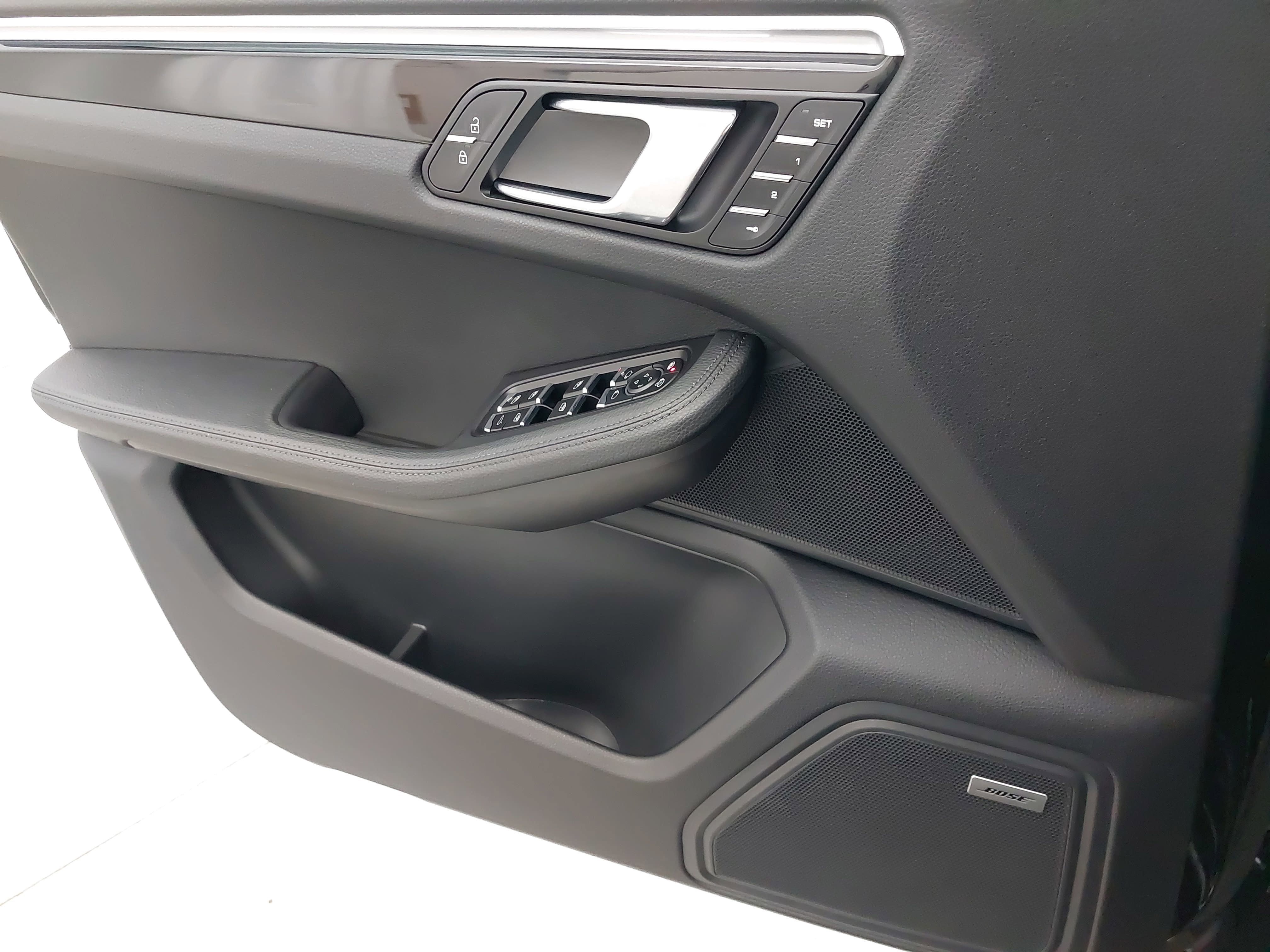 2021 Porsche Macan AWD