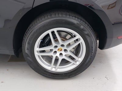 2021 Porsche Macan AWD