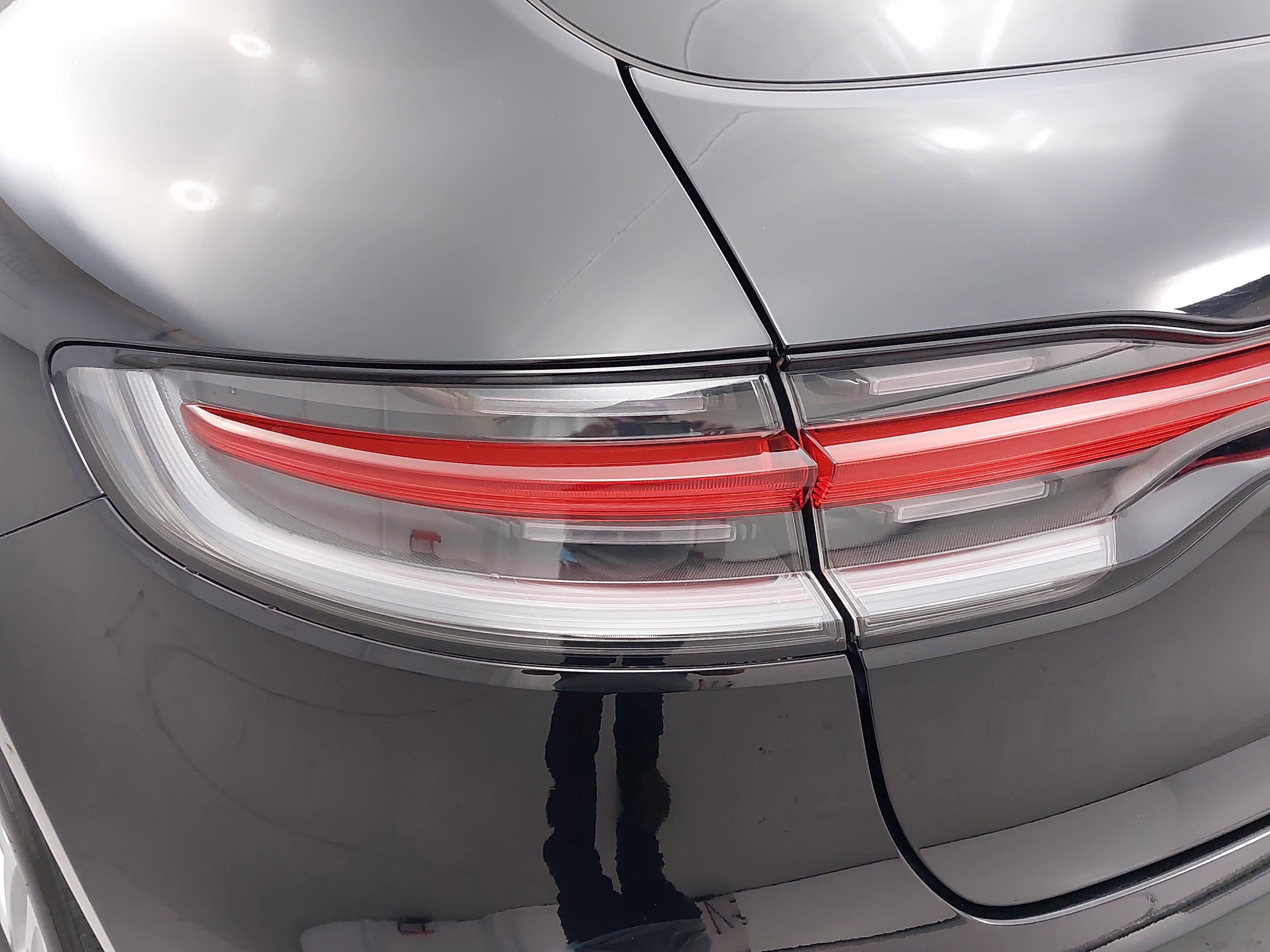 2021 Porsche Macan AWD