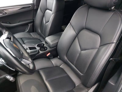 2021 Porsche Macan AWD