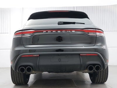 2026 Porsche Macan Base