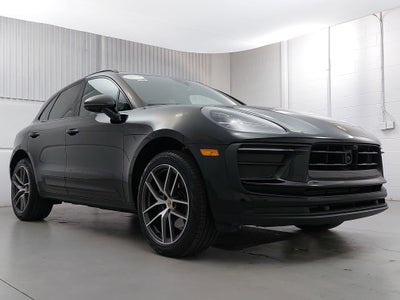 2026 Porsche Macan Base