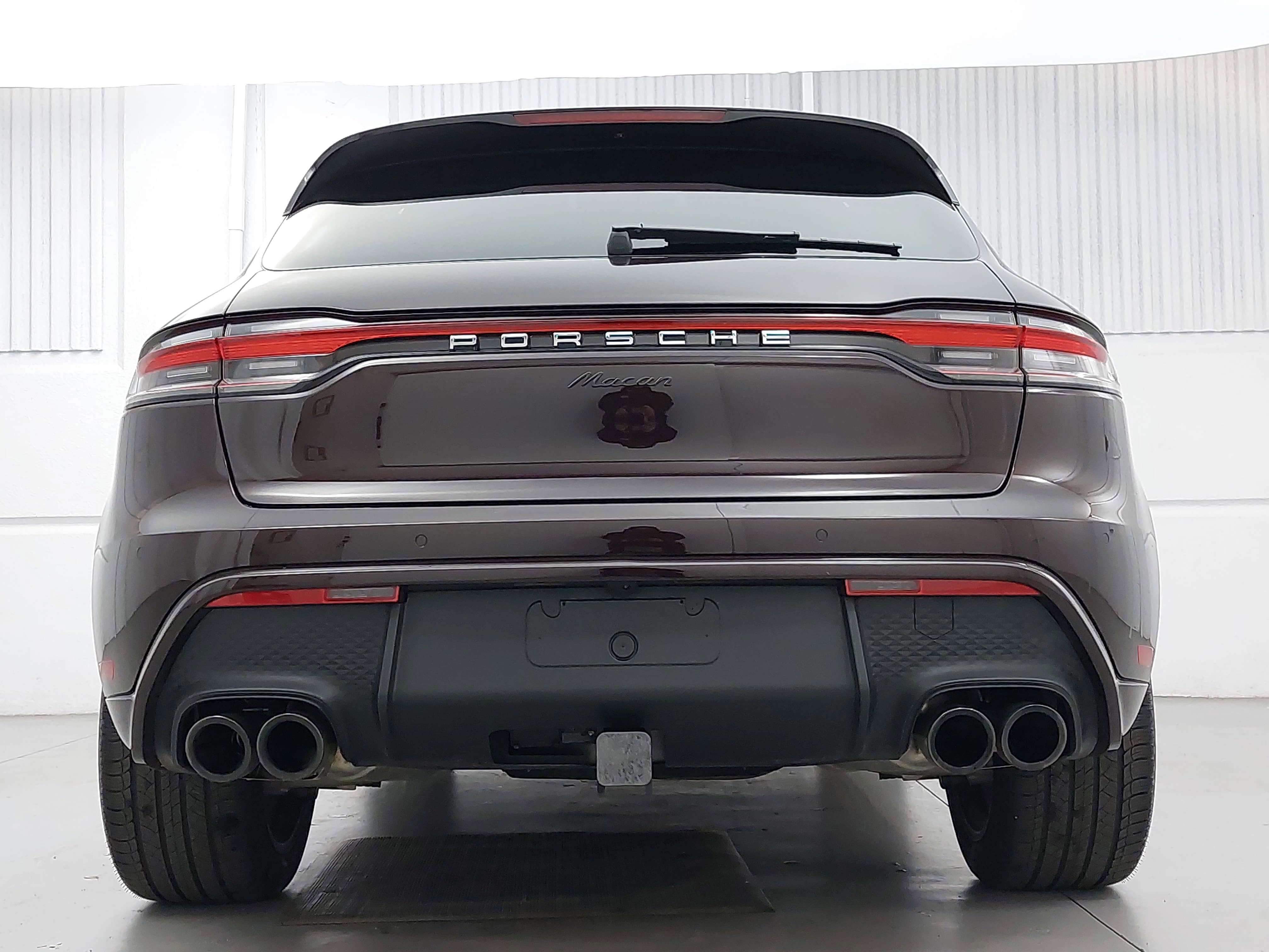 2025 Porsche Macan Base