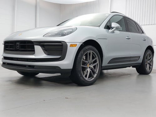 2025 Porsche Macan Base