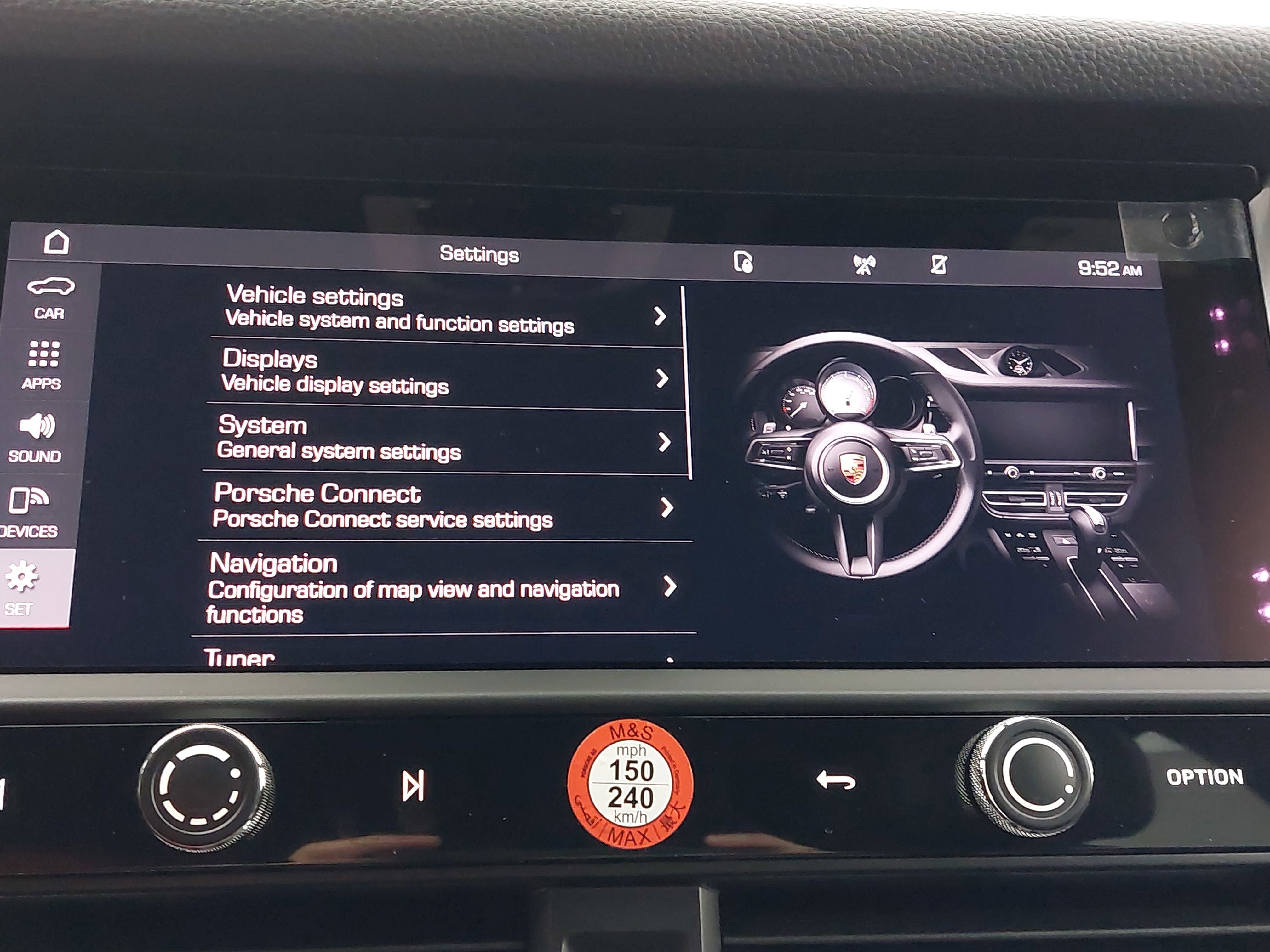 2025 Porsche Macan Base