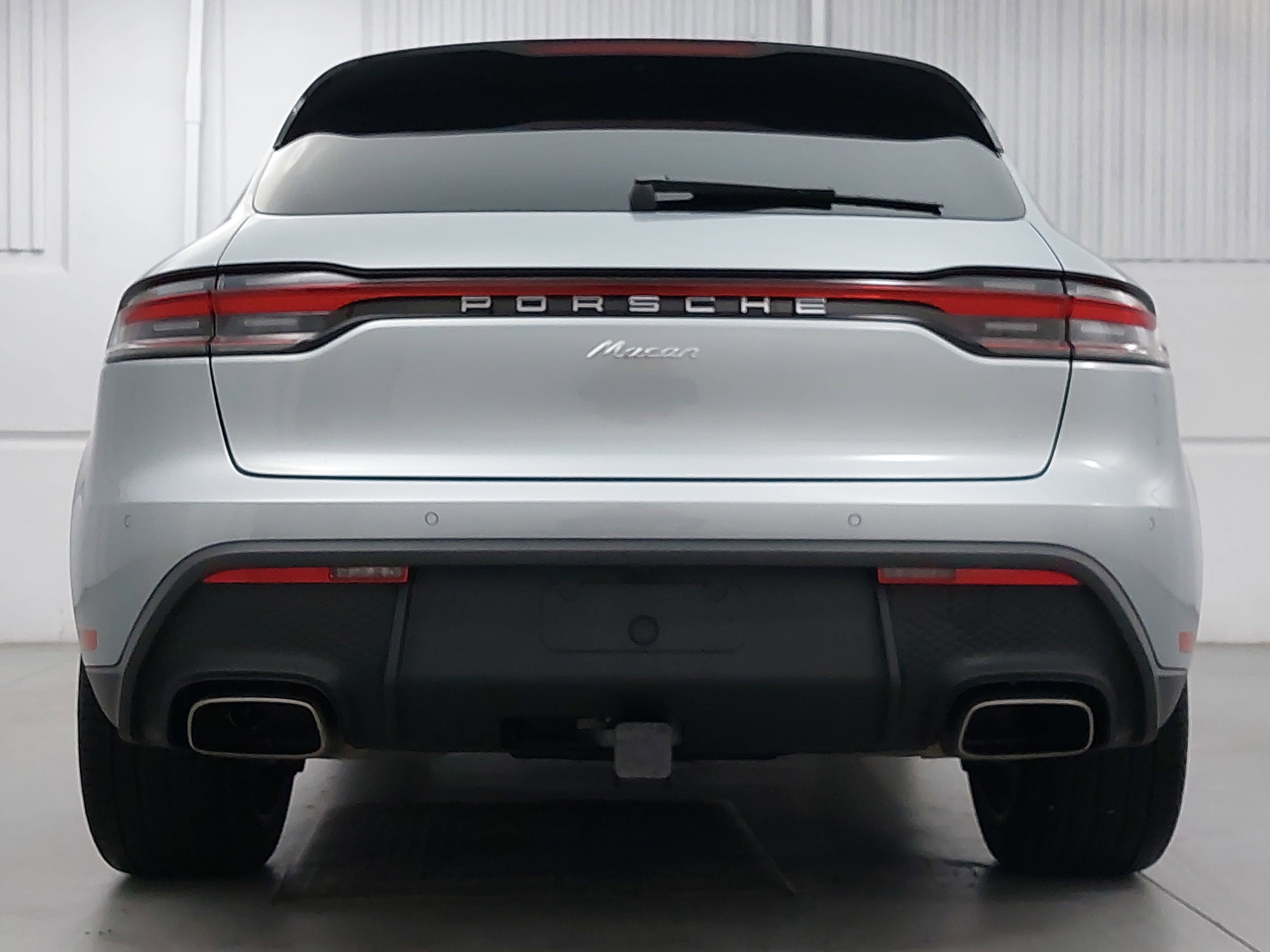 2025 Porsche Macan Base
