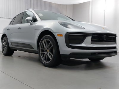 2025 Porsche Macan Base