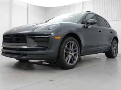 2022 Porsche Macan AWD