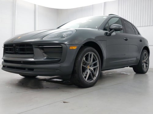 2022 Porsche Macan AWD