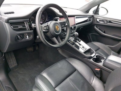 2022 Porsche Macan AWD