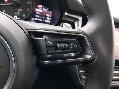 2022 Porsche Macan AWD