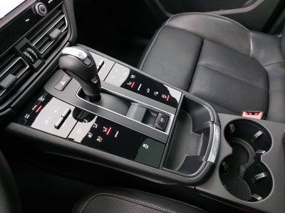 2022 Porsche Macan AWD