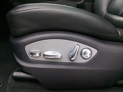 2022 Porsche Macan AWD