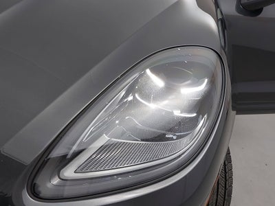 2022 Porsche Macan AWD