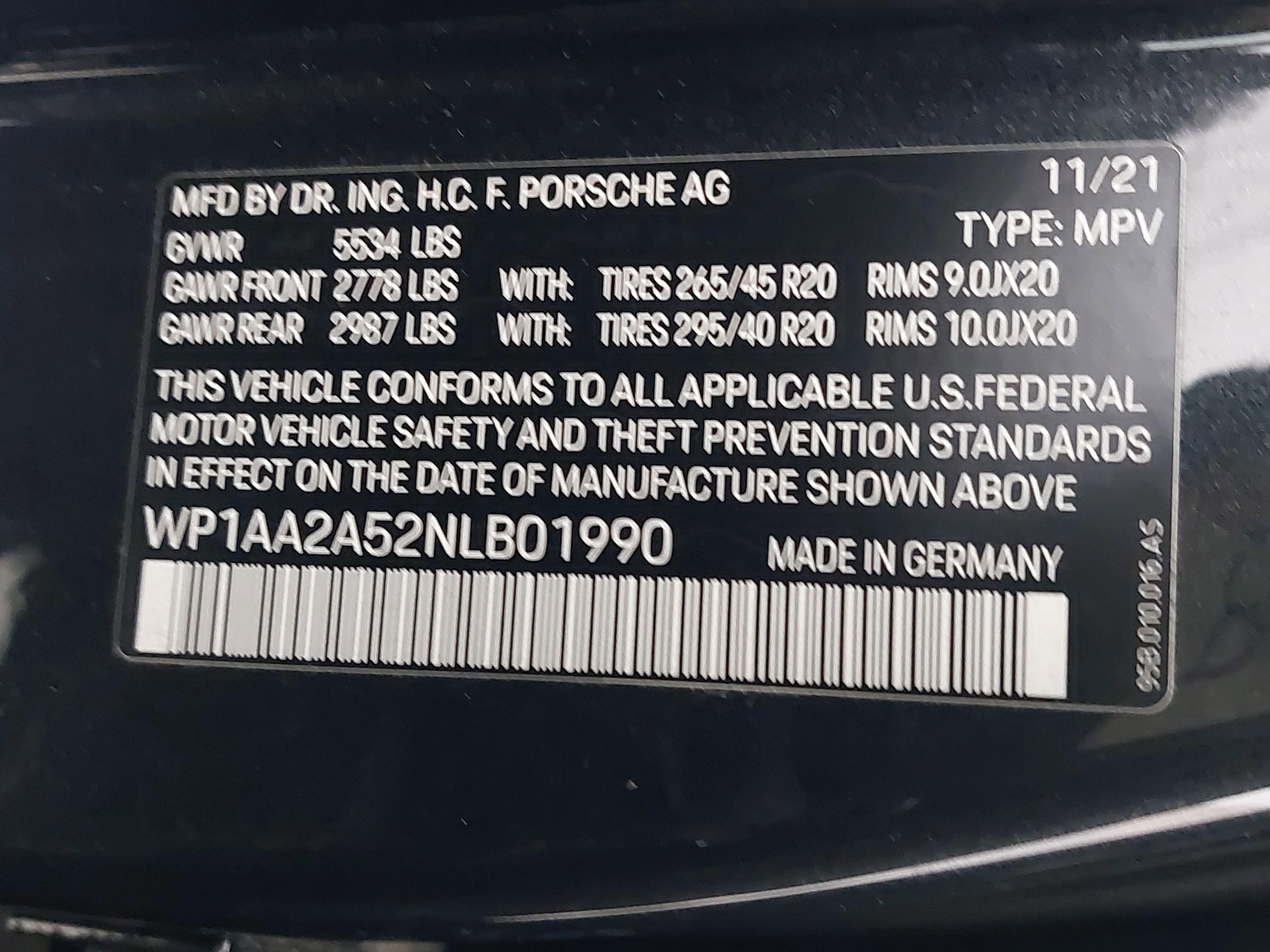 2022 Porsche Macan AWD