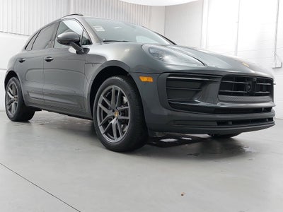 2022 Porsche Macan AWD