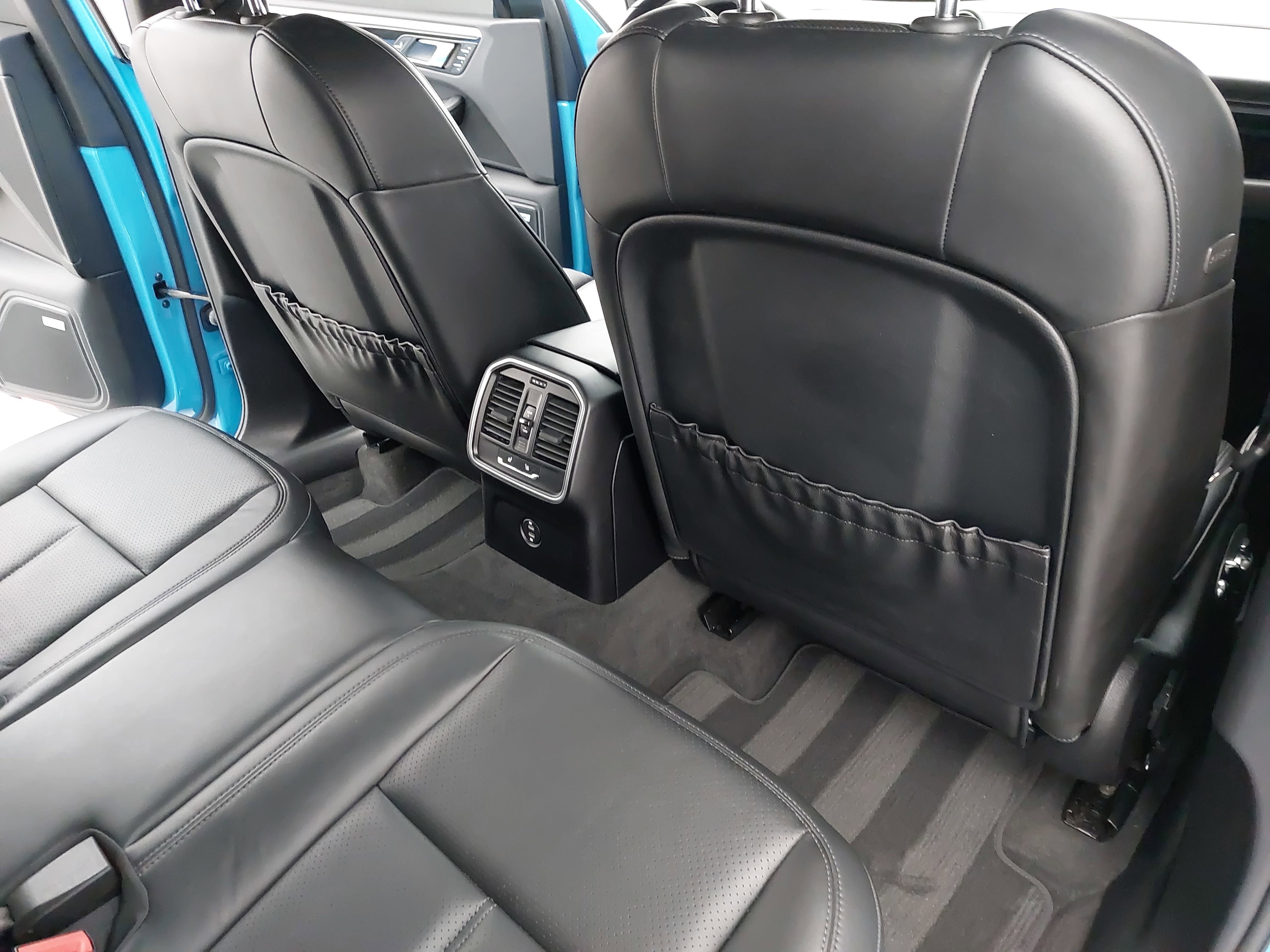 2022 Porsche Macan AWD