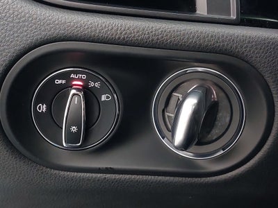 2022 Porsche Macan AWD