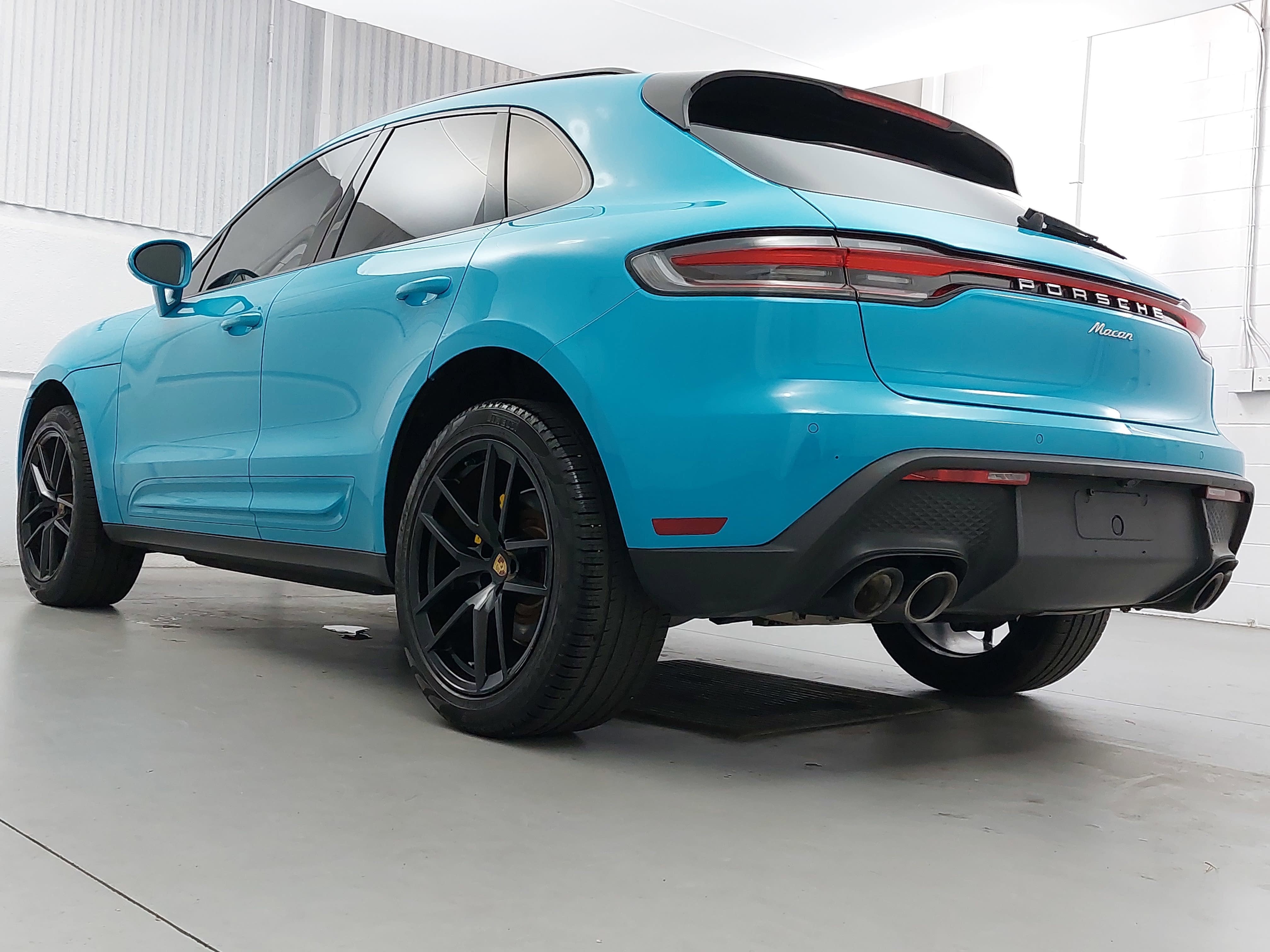 2022 Porsche Macan AWD