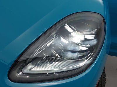 2022 Porsche Macan AWD