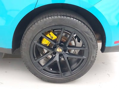 2022 Porsche Macan AWD