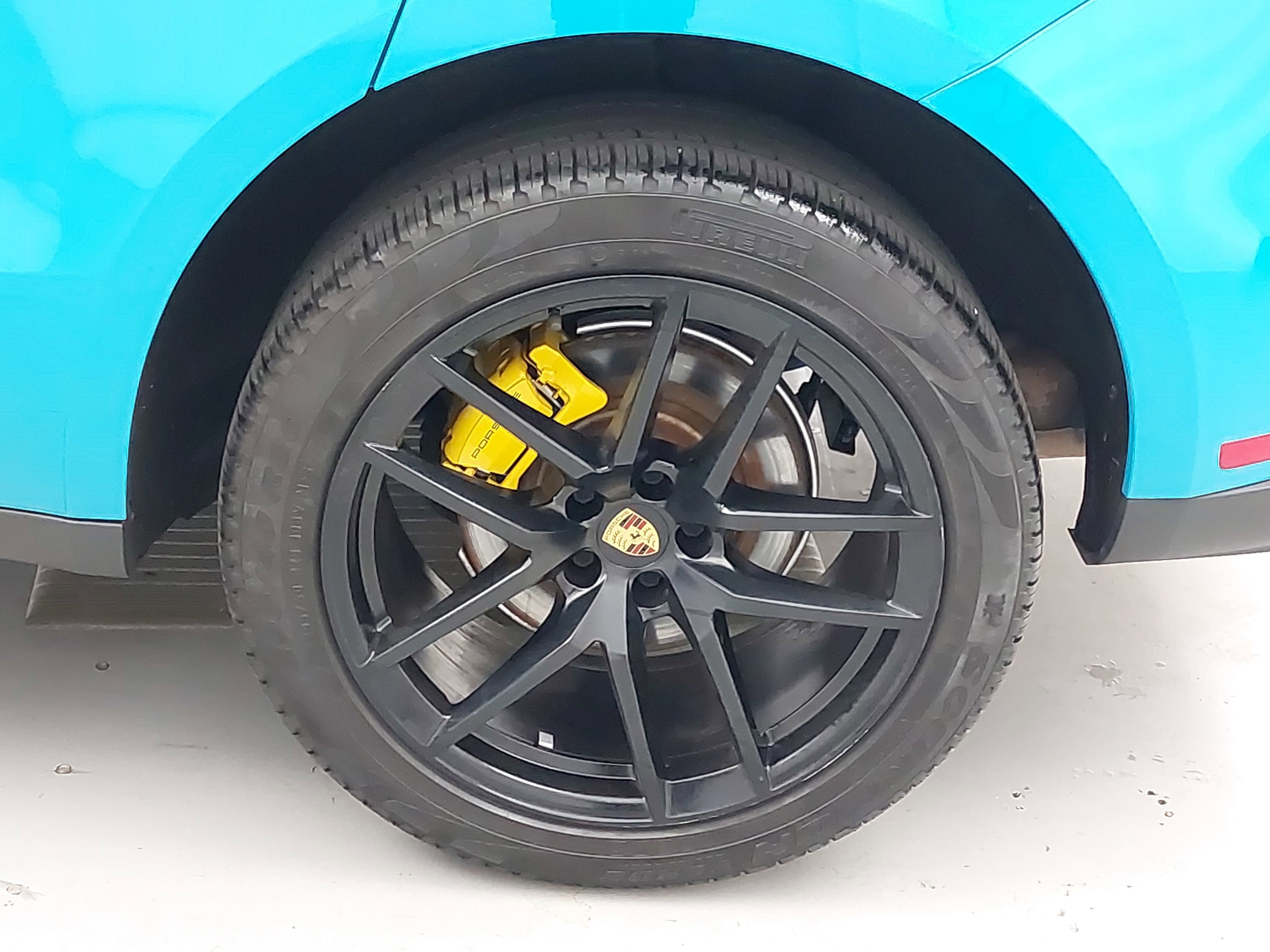 2022 Porsche Macan AWD