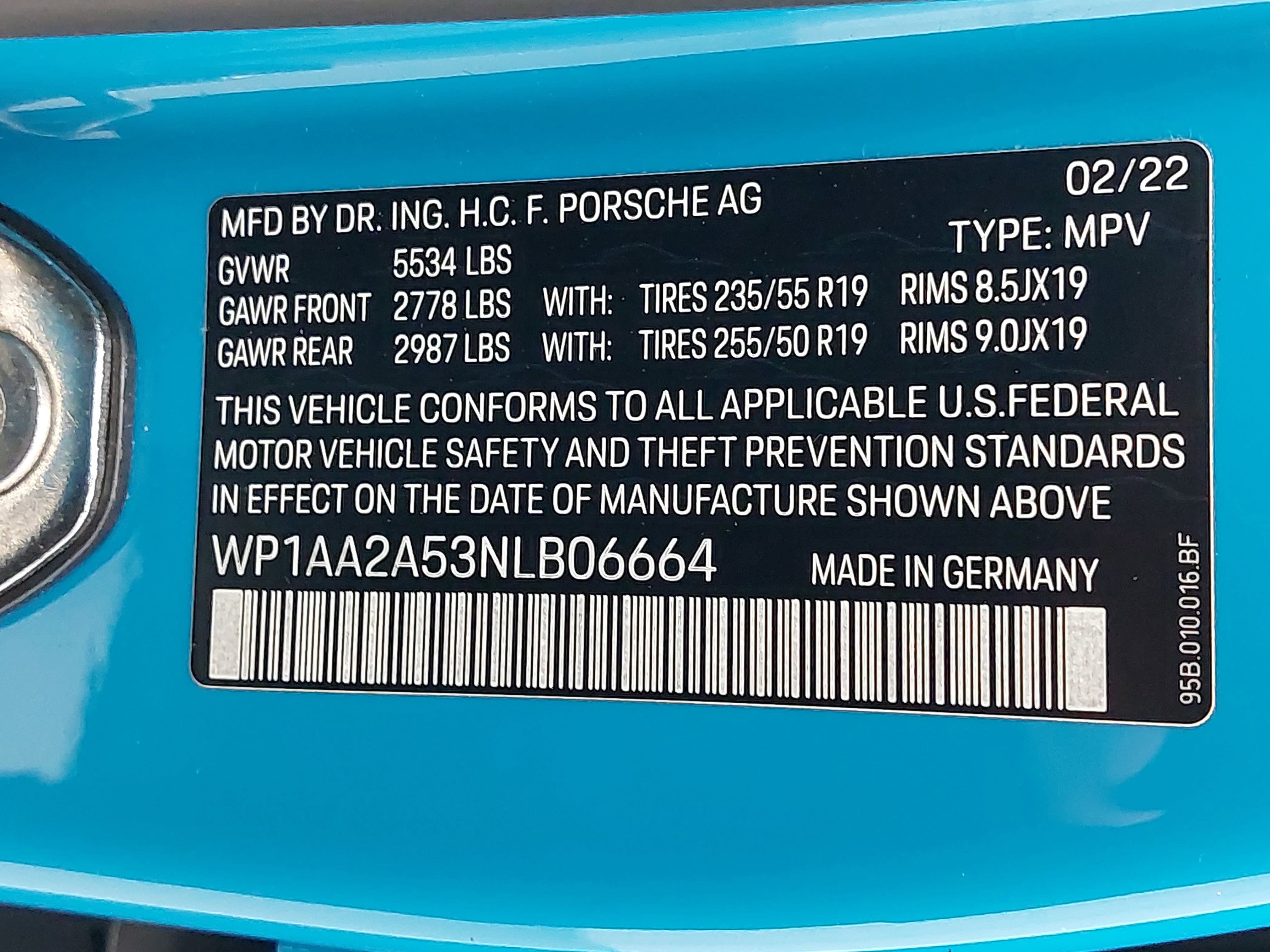 2022 Porsche Macan AWD