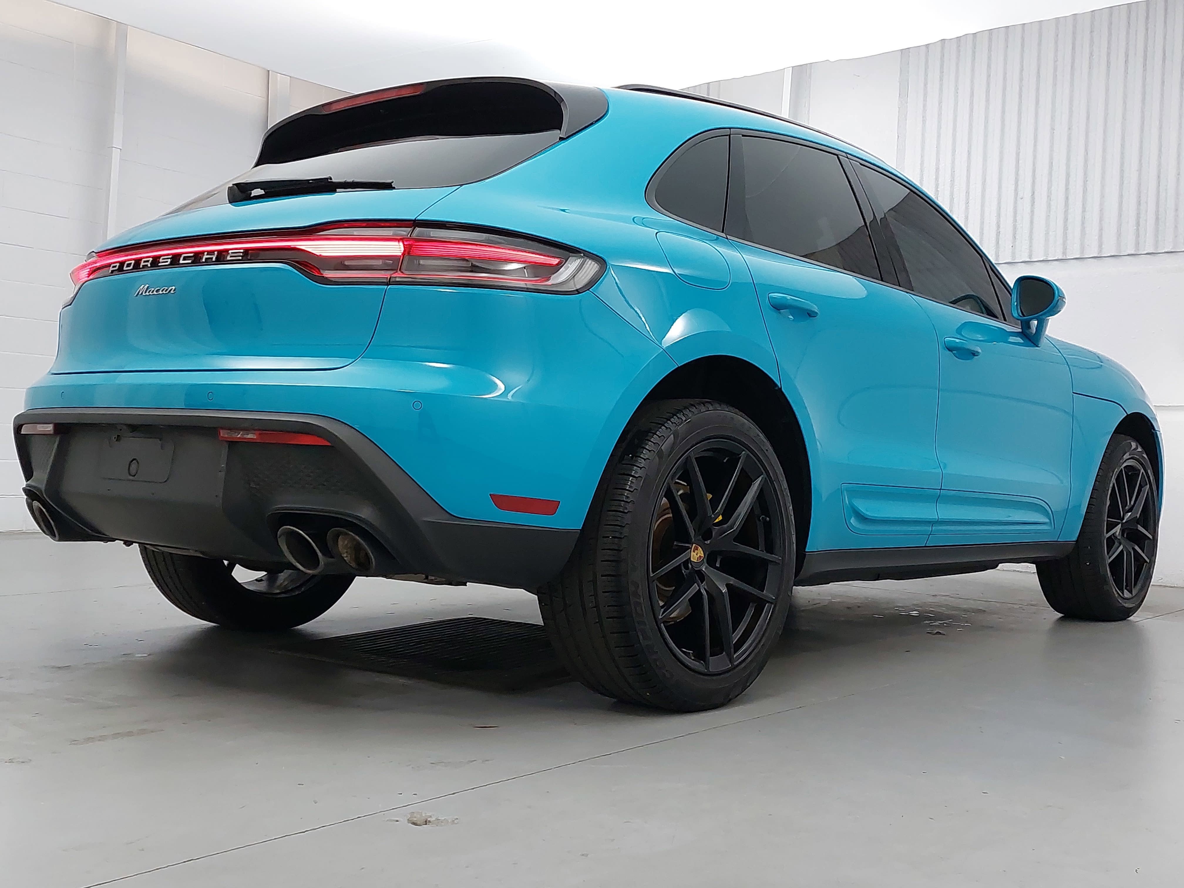 2022 Porsche Macan AWD