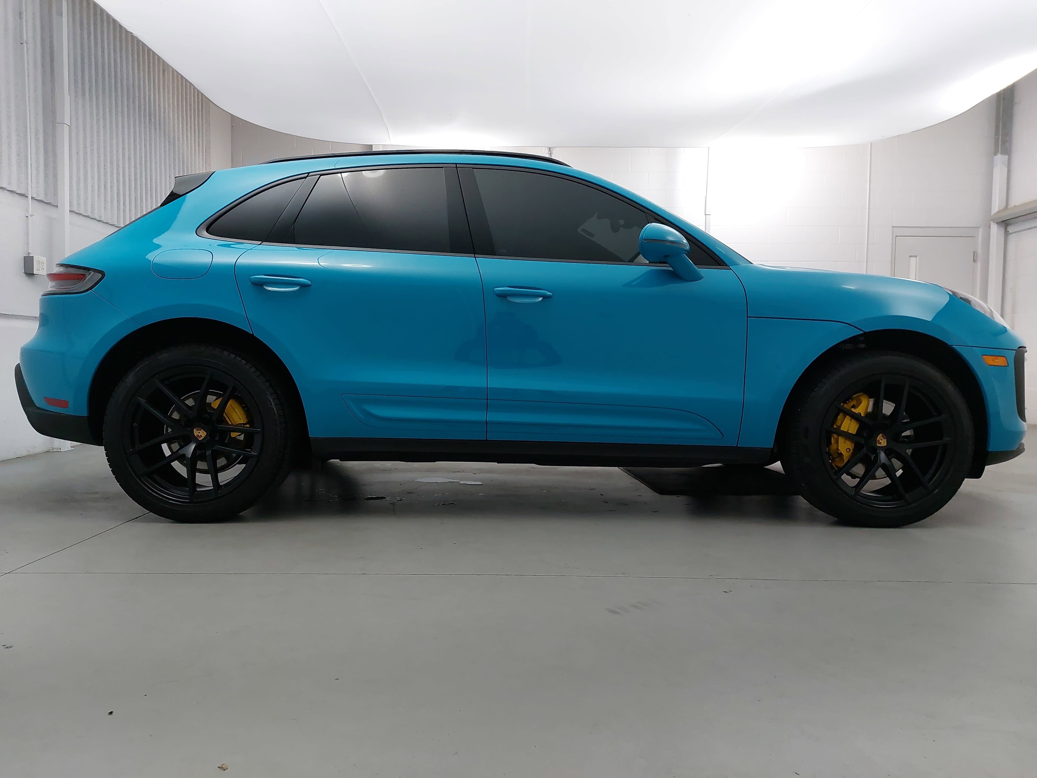 2022 Porsche Macan AWD