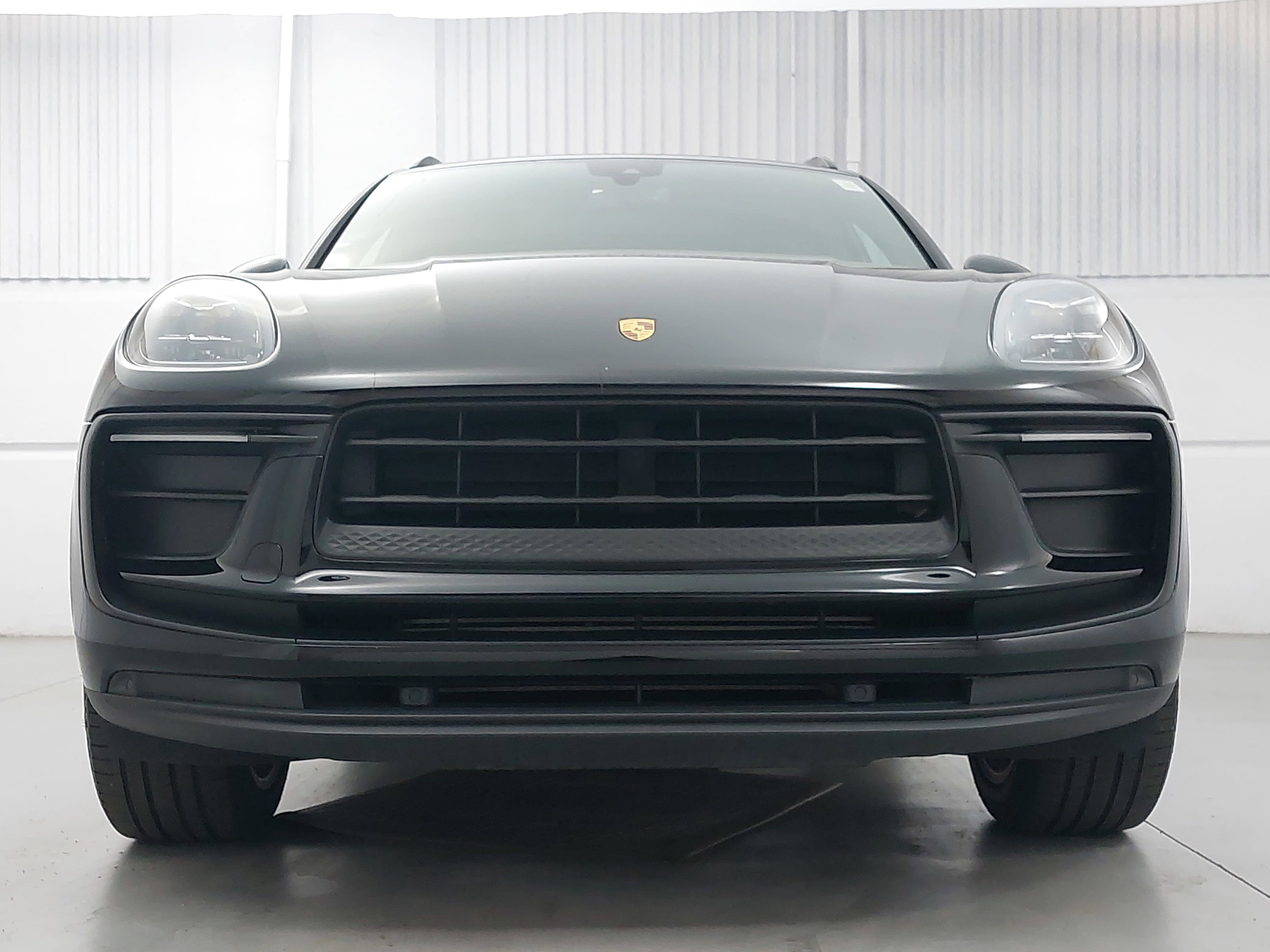 2022 Porsche Macan AWD