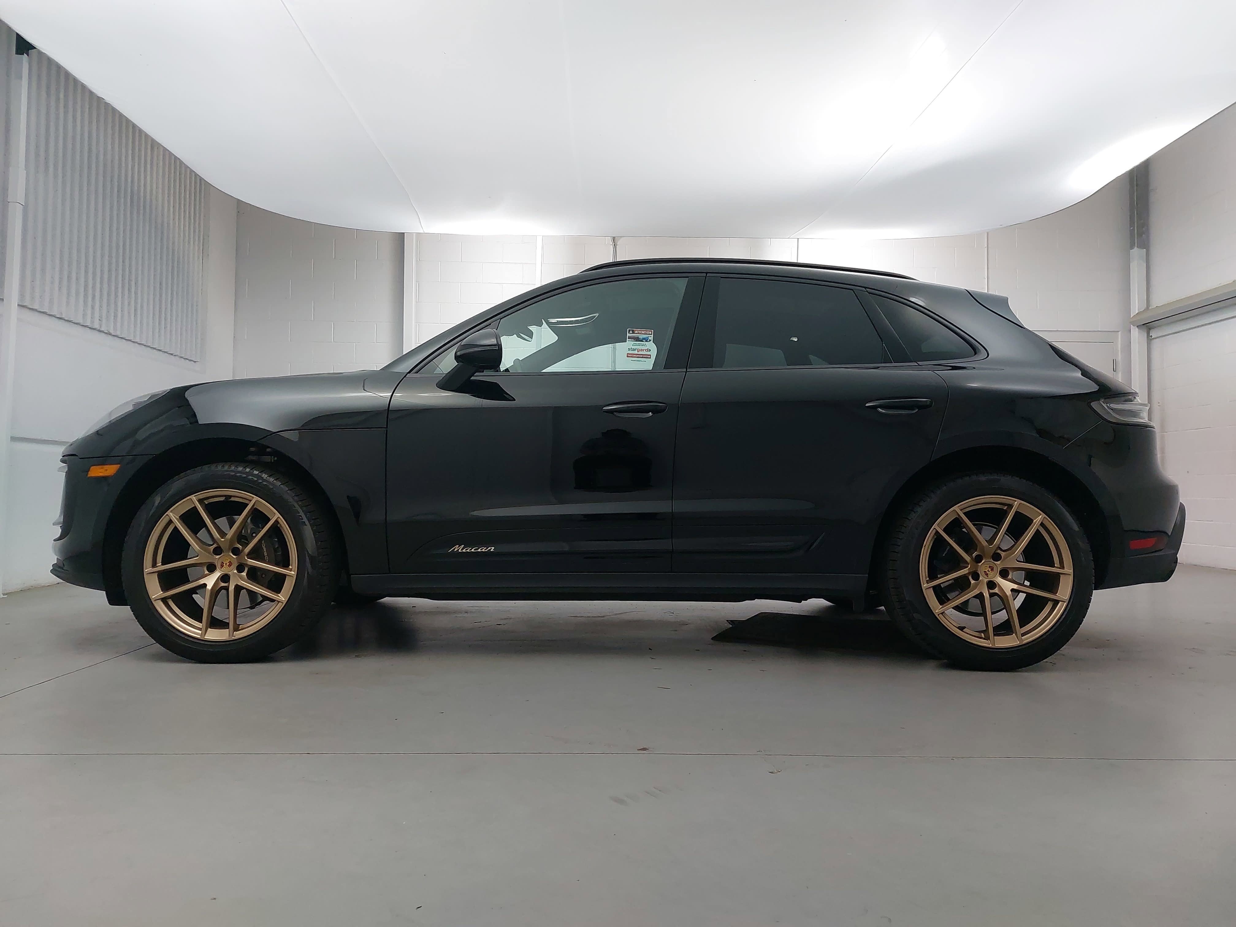 2022 Porsche Macan AWD